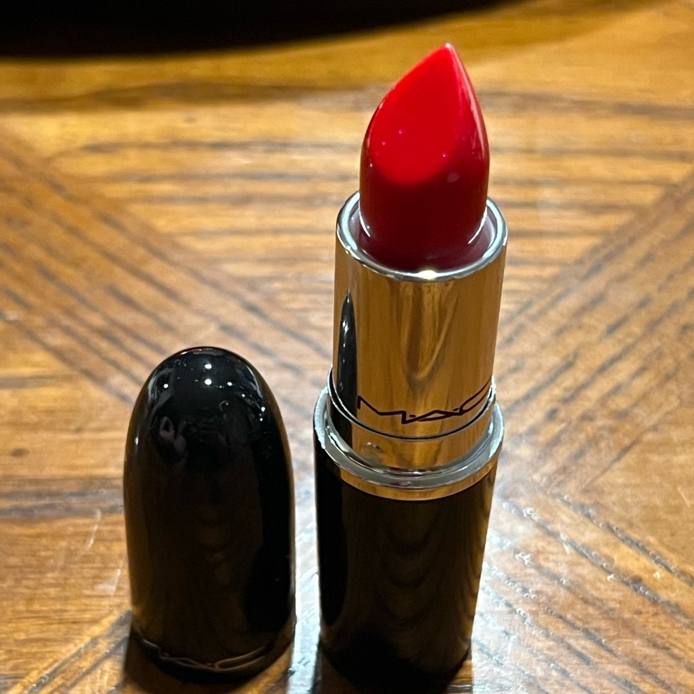 MAC Lustreglass Lipstick